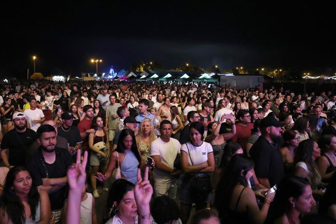 Público asiste en La Peraleda en las Fiestas de Toledo.