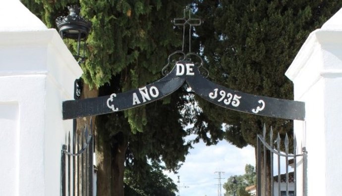 Cementerio de Castilblanco de los Arroyos.