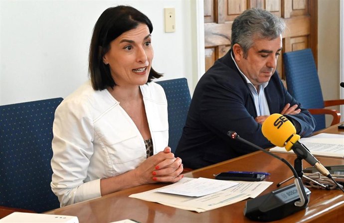 La alcaldesa, Gema Igual, y el concejal de Urbanismo, Agustín Navarro