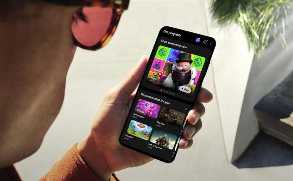 Mobile Gaming Hub