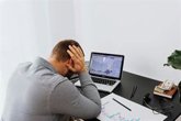 Foto: El 88% de los trabajadores en España no desconectan del trabajo durante sus vacaciones
