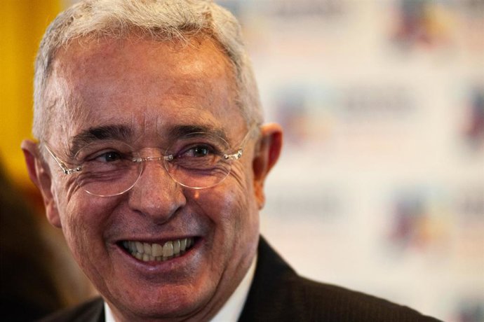 Archivo - El expresidente Colombia Alvaro Uribe 