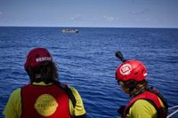 Sigue la búsqueda de las tres personas desaparecidas tras el naufragio de una patera al sur de Mallorca