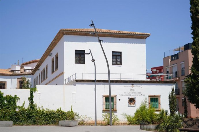 Cort invierte cerca de 100.000 euros en la renovación del alumbrado de tres zonas de Palma.