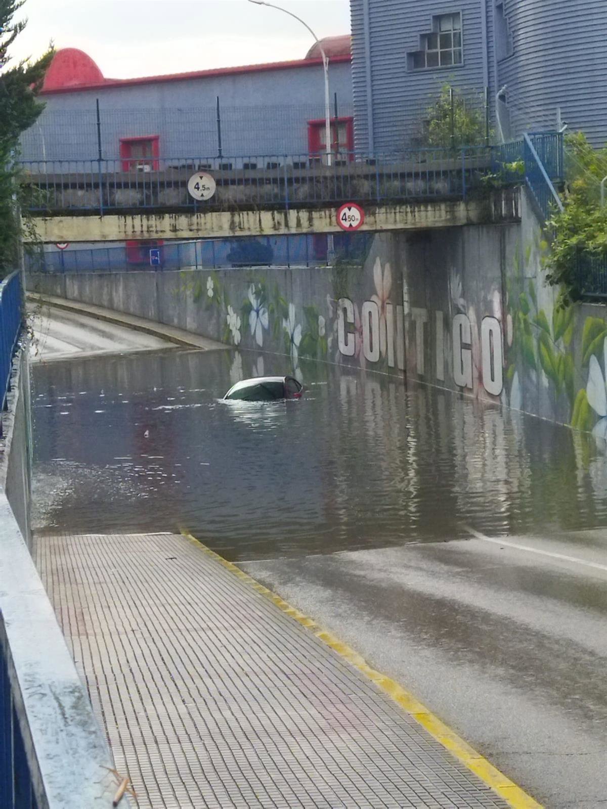Camargo registra un centenar de incidencias por la lluvia que afectan a carreteras y garajes