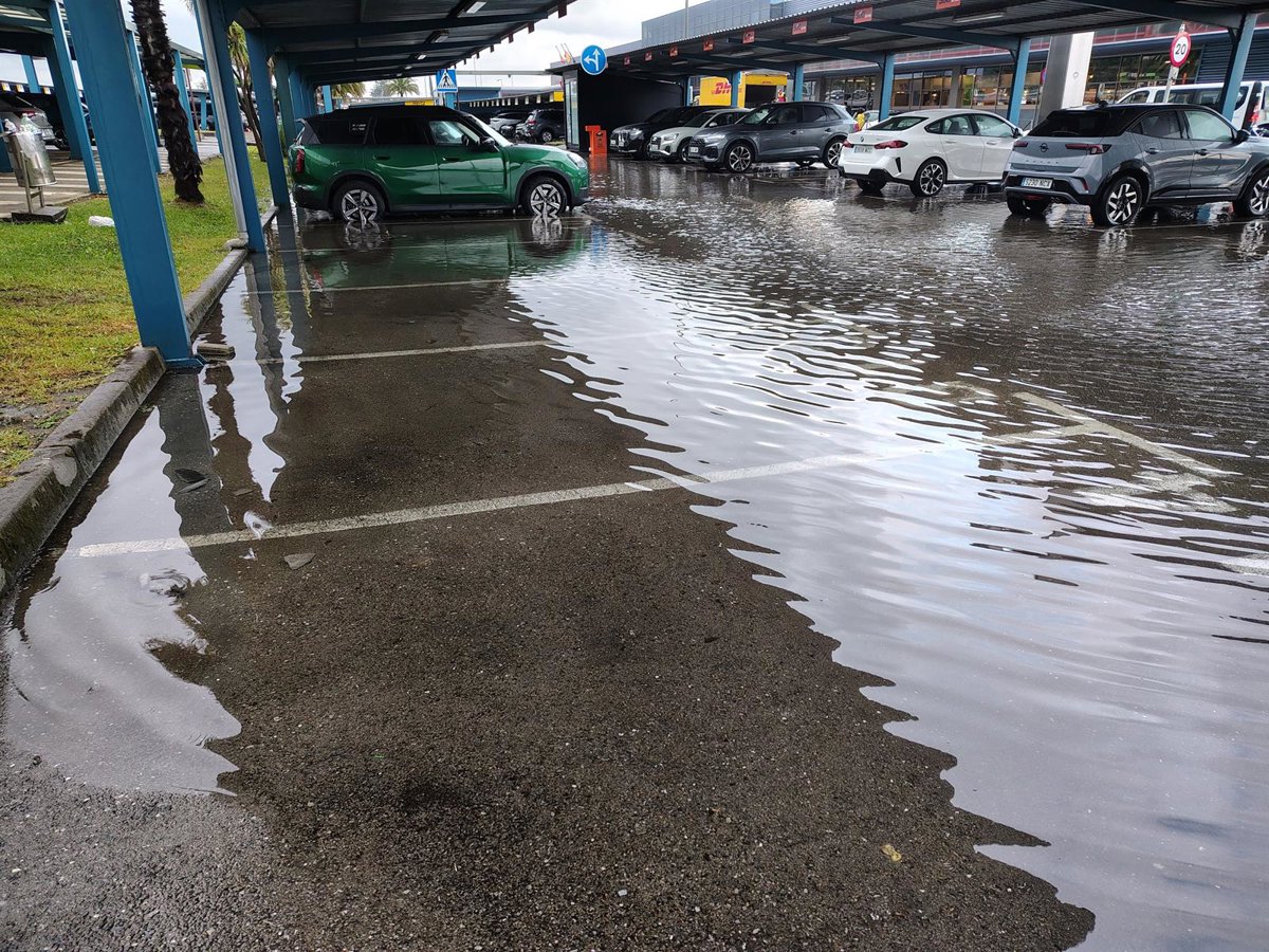 Caen 63,6 litros/m2 de lluvia en una hora en Santander, la segunda mayor cantidad de la serie histórica