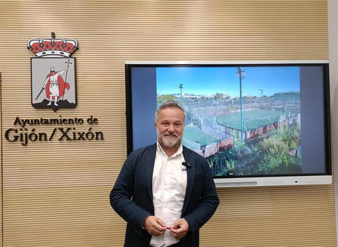 Archivo - El concejal del Grupo Municipal Socialista del Ayuntamiento de Gijón Jacobo López.