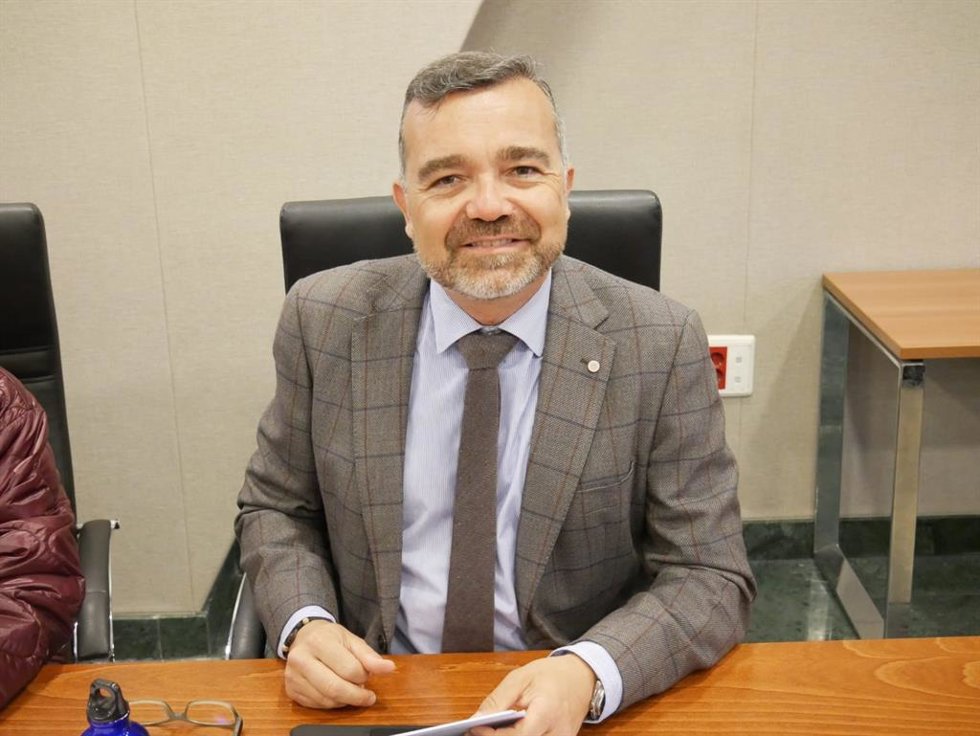 Archivo - El PP afirma que el Gobierno regional "garantiza la actividad educativa con acciones que mitigan el calor" 