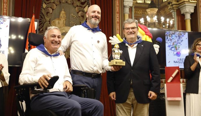 De izquierda a derecha, Juanjo Díez, Eukeni Acebal, Juan Mari Aburto y Elixabete Etxanobe