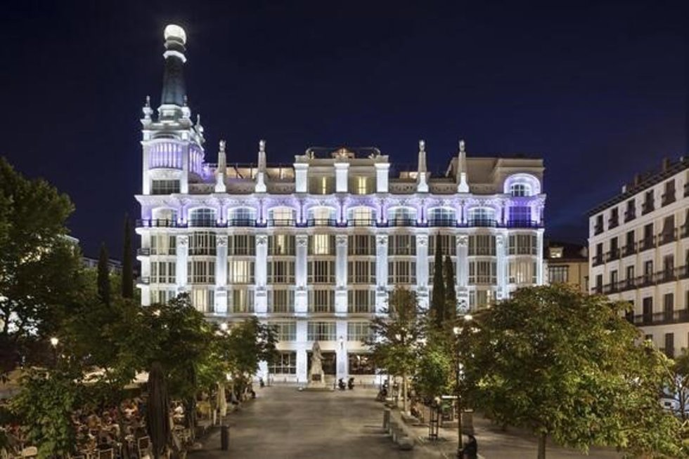 El hotel ME Reina Victoria.