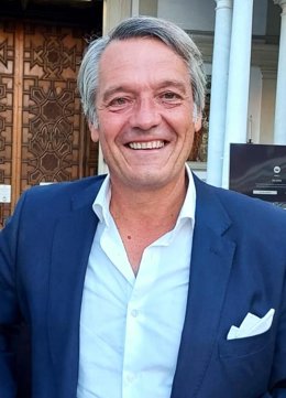 García Rivero anuncia su intención de presentar candidatura a las elecciones a hermano mayor de la Macarena.