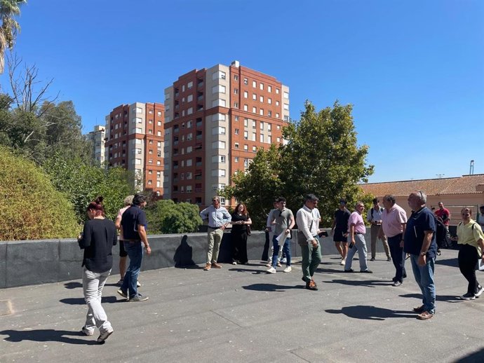 Representantes de empresas interesadas en el proyecto de construcción de la Ciudad de la Justicia de Algeciras vistando los terrenos donde se ubicará