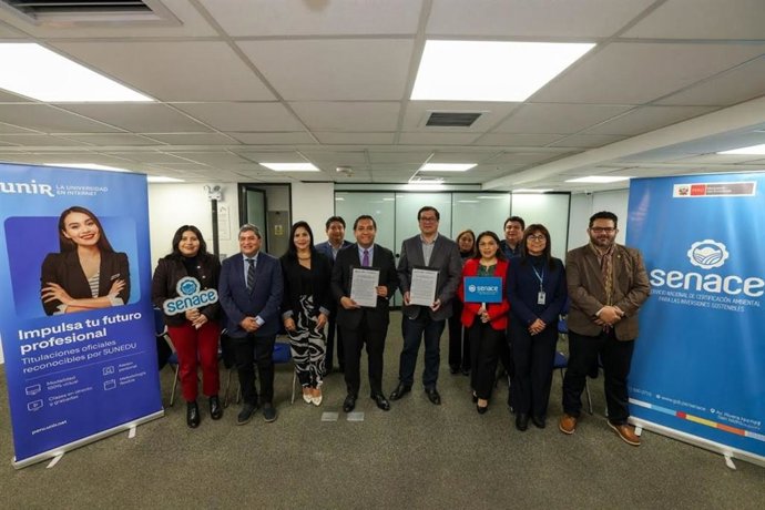 UNIR firma acuerdo con SENACE para potenciar la capacitación profesional en el sector ambiental