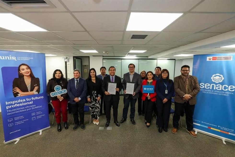 UNIR firma acuerdo con SENACE para potenciar la capacitación profesional en el sector ambiental