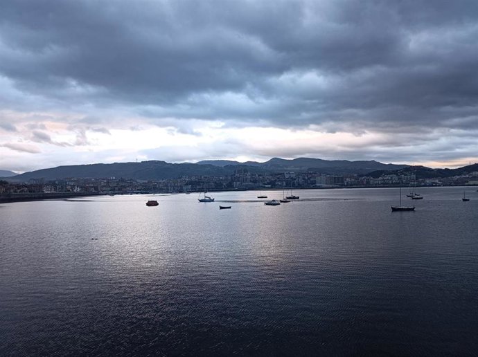 Mar, tiempo, nubes y claros en Bizkaia