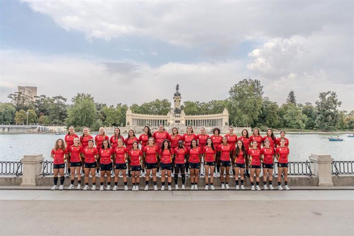 La selección española de Rugby XV, en El Retiro antes del Mundial 2025 que se disputa en Inglaterra.