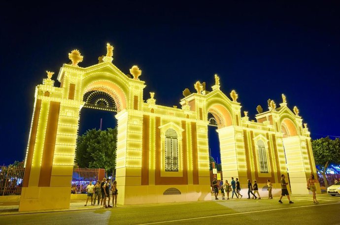 Archivo - Portada de la Feria de Almería.