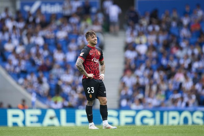 Archivo - Pablo Maffeo of RCD Mallorca reacts during the LaLiga EA Sports match between Real Sociedad and RCD Mallorca at Reale Arena on April 12, 2025, in San Sebastian, Spain.