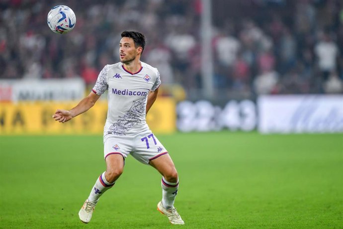 Archivo - Josip Brekalo, en un partido con la Fiorentina.