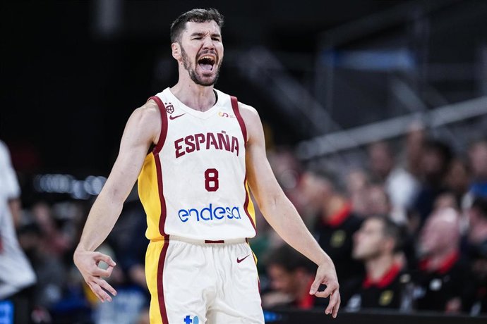 Dario Brizuela of Spain celebrates a basket during City of Madrid Tournament, basketball match played between Spain and Germany at Madrid Arena on August 21, 2025 in Madrid, Spain.