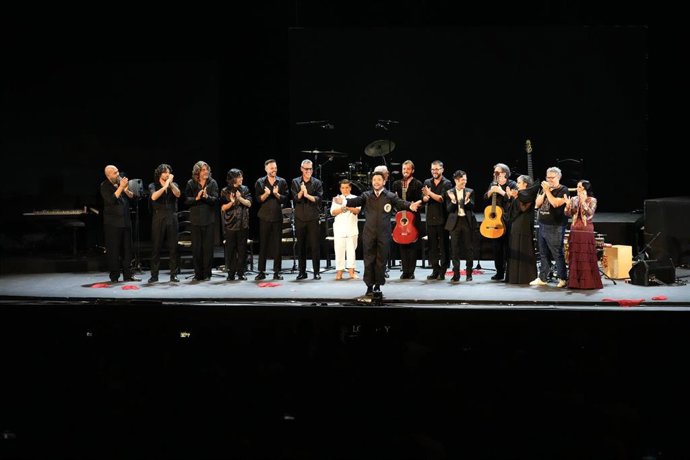 Miguel Poveda, con el espectáculo 'Había mil Federicos' en el Teatro del Generalife de Granada.