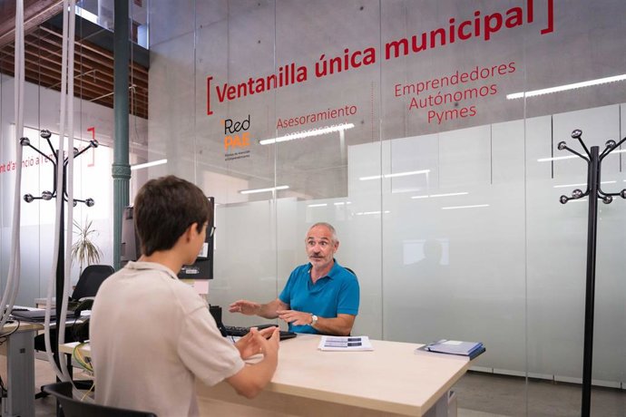 Archivo - PalmaActiva tramita 30 nuevas altas de autónomos y realiza 530 asesoramientos a emprendedores el primer semestre de 2025