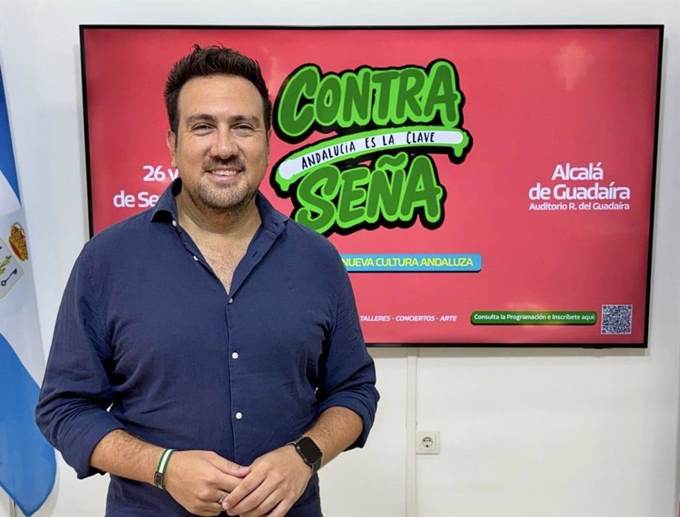 El delegado de Memoria e Identidad Andaluza del Ayuntamiento de Alcalá de Guadaíra, Christopher Rivas, presenta 'ContraSeña'.