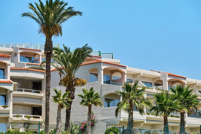 Archivo - El alquiler de verano en Baleares, Costa Brava y Costa de la Luz iguala los ingresos anuales de sus capitales