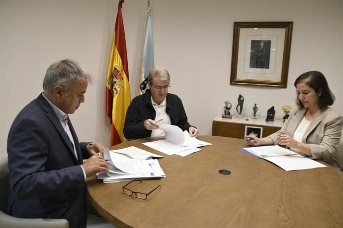 Reunión técnica para tratar las actuaciones para hacer frente a las consecuencias de los incendios en materia de vivienda