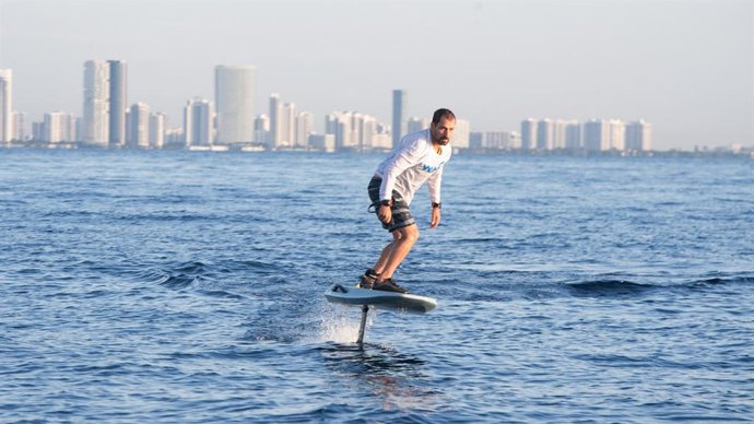 Waydoo Users Complete the Non-stop Miami to Bahamas eFoil Challenge