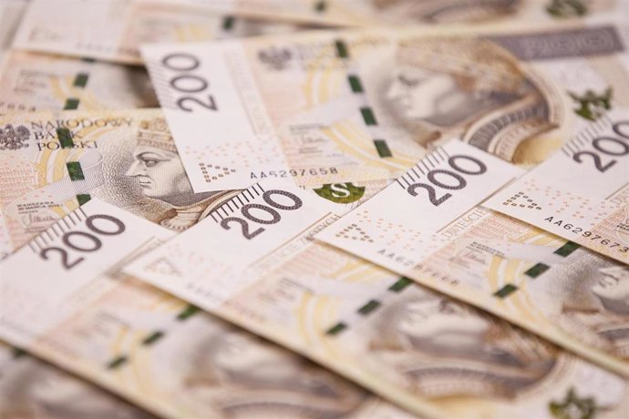 Archivo - Billetes de 200 eslotis