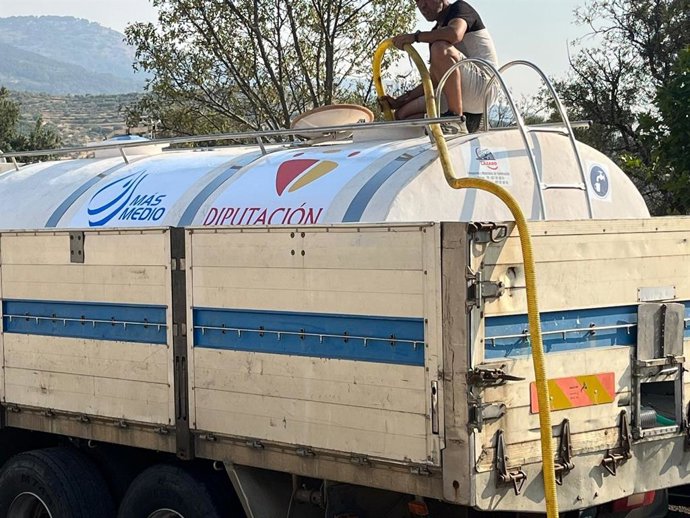 Cisterna de agua potable del Consorcio MásMedio de la Diputación de Cáceres