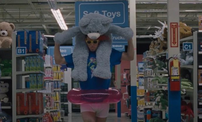 Divertido tráiler de Roofman: un ladrón diferente con Channing Tatum y Kirsten Dunst