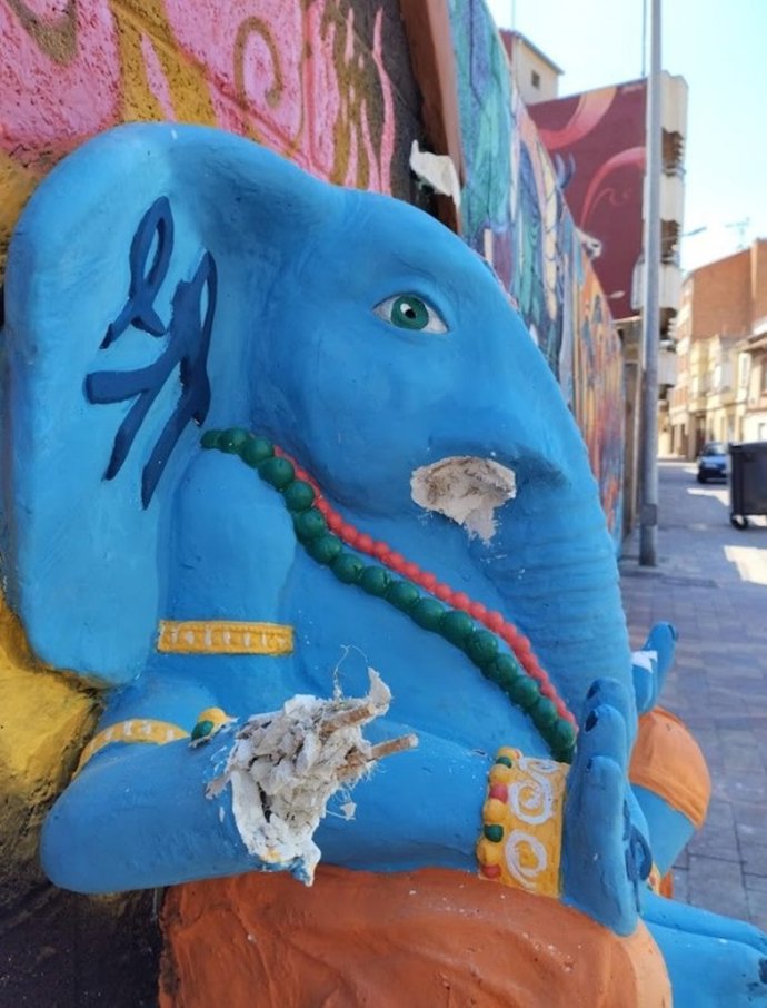 Destrozan En La Bañeza (León) Una Obra En Reconocimiento De Los Dos Vecinos Fallecidos En Un Incendio