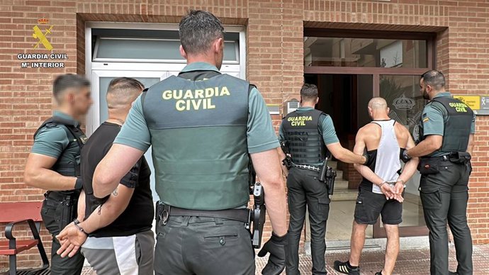 Archivo - Detenidas tres personas por el robo de más de dos toneladas de cable de cobre en La Rioja