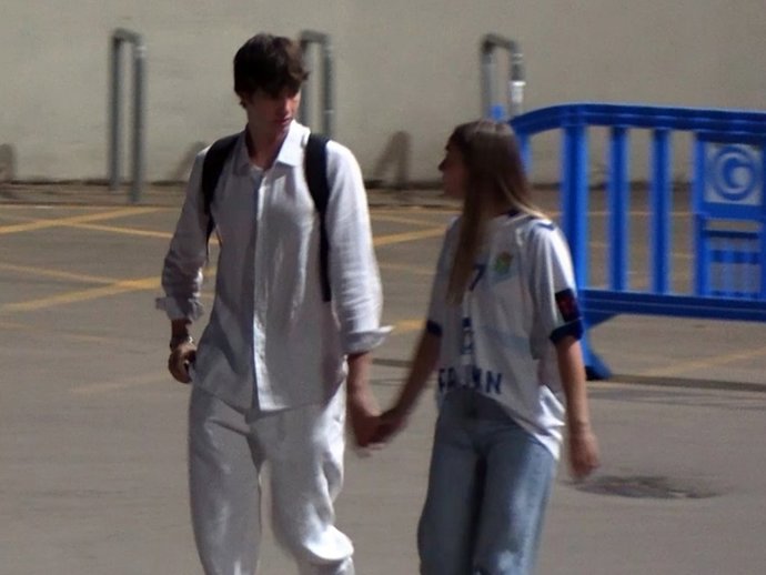 PABLO URDANGARIN Y JOHANNA ZOTT