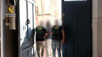 Detenido en Alicante un médico por grabar a pacientes sin su consentimiento con cámaras espía