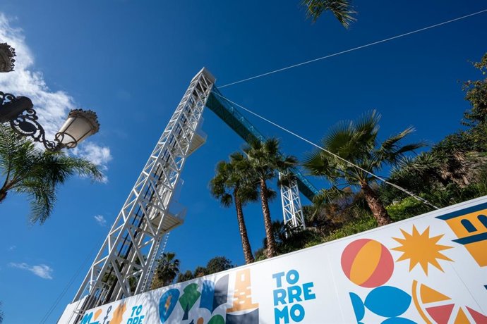 Ascensor panorámico del Parque de la Batería de Torremolinos (Málaga).