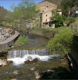Esclusa en el río Rigard, en Ribes de Freser (Girona)