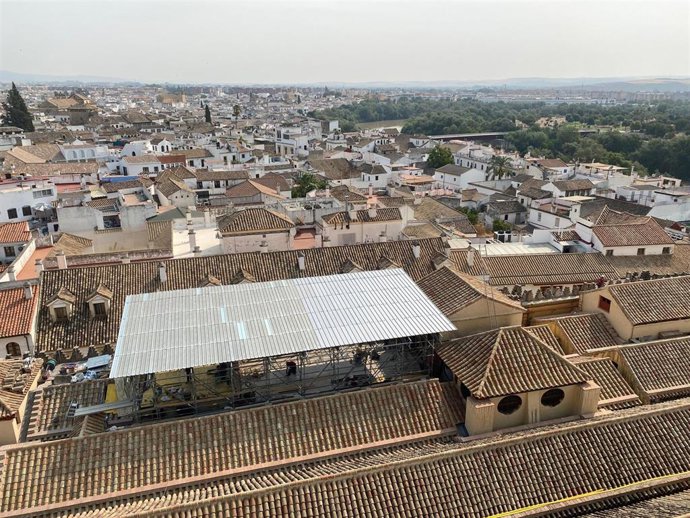 Imagen de las obras de intervención de emergencia en la Mezquita de Córdoba.