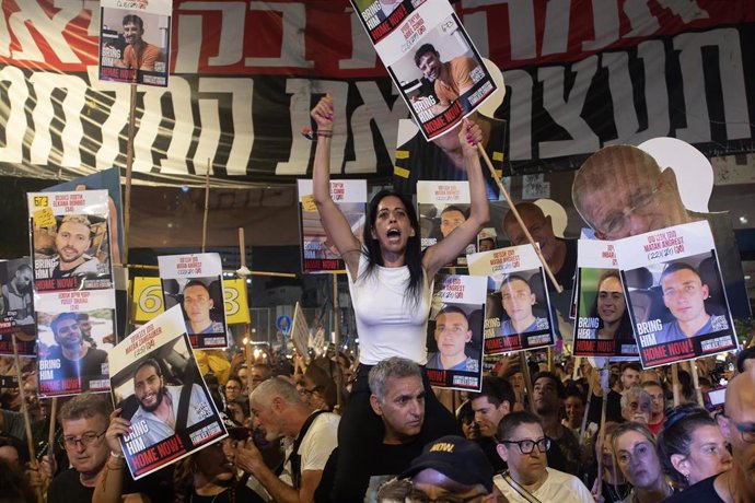 Einav Zangauker durante una manifestación a favor de un acuerdo para la liberación de los rehenes de la Franja de Gaza