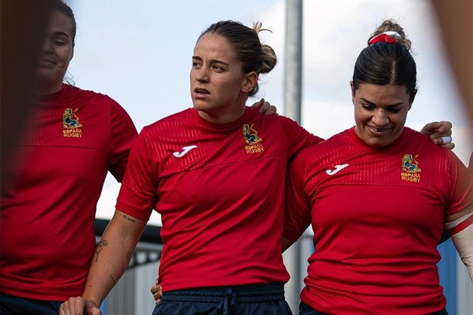 Varias jugadoras de la selección española femenina de rugby XV.