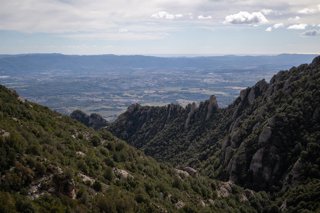 Archivo - La muntanya de Montserrat