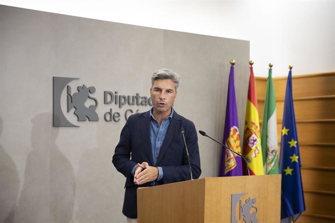 Archivo - El delegado de Infraestructuras, Sostenibilidad y Agricultura de la Diputación de Córdoba, Andrés Lorite.
