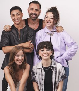 Archivo - Director y actores de 'Dafne y Pol'