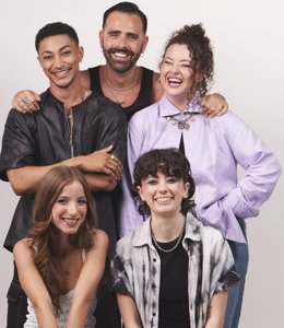 Archivo - Director y actores de 'Dafne y Pol'