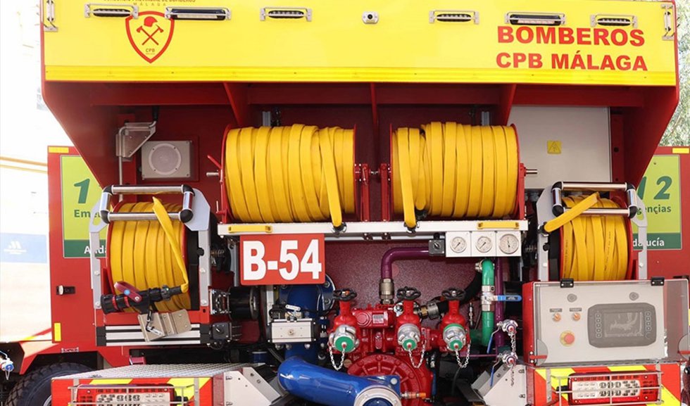 Archivo - Imagen de archivo de un camión del Consorcio Provincial de Bomberos de Málaga.