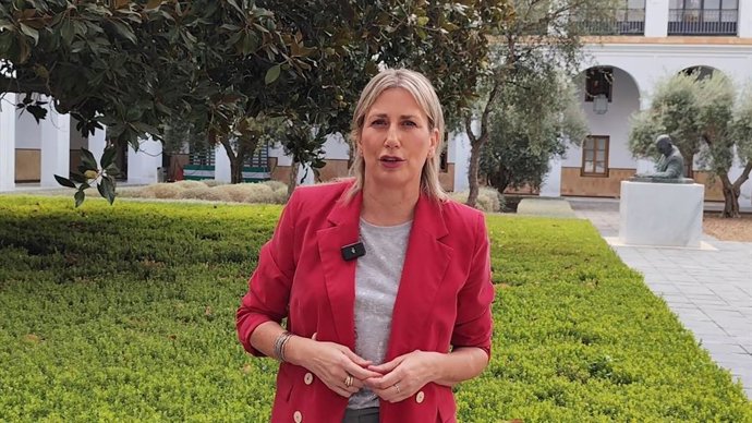 Archivo - La portavoz socialista de Turismo, Isabel Aguilera. Imagen de archivo. 