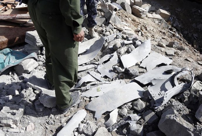 Archivo - Imagen de archivo de un ataque israelí contra la capital de Yemen, Saná, en abril de 2025 