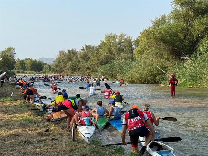 Momento de la dalida del XXVI Descenso Internacional del Cinca este domingo en Fraga.